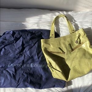 Dooney & Bourke Bag